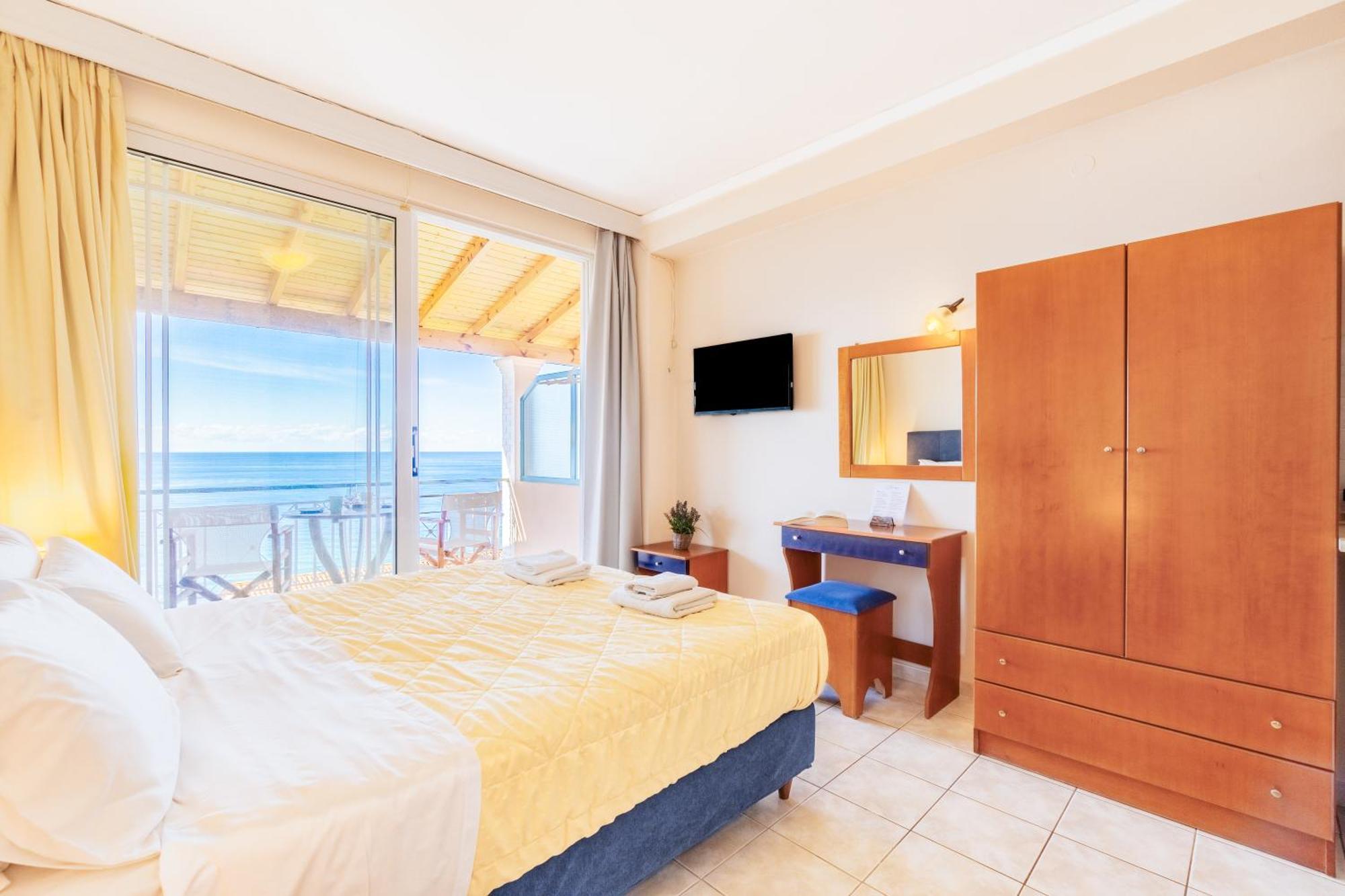Lido Sofia Apartments Айос-Гордіос Екстер'єр фото