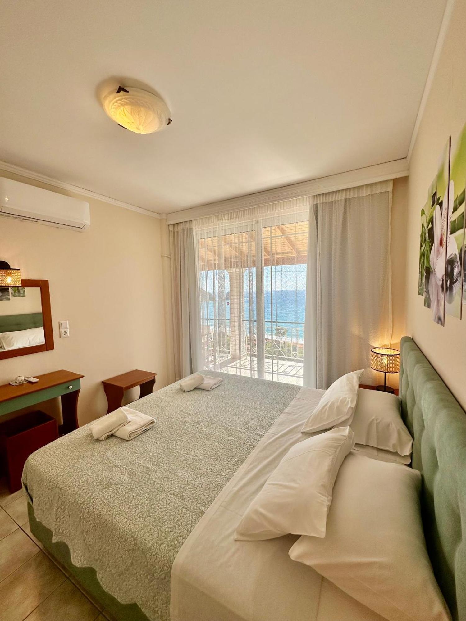 Lido Sofia Apartments Айос-Гордіос Екстер'єр фото