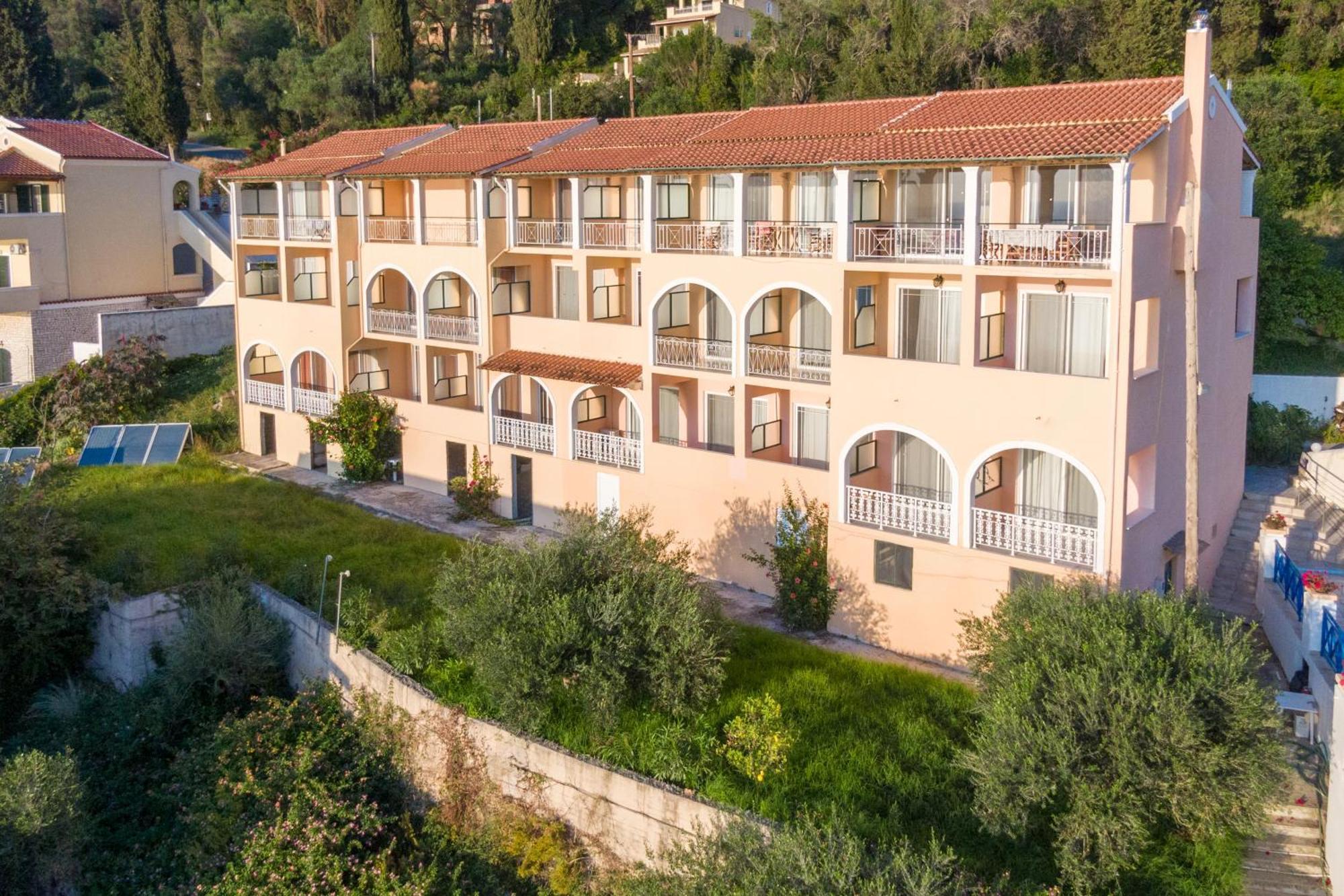 Lido Sofia Apartments Айос-Гордіос Екстер'єр фото