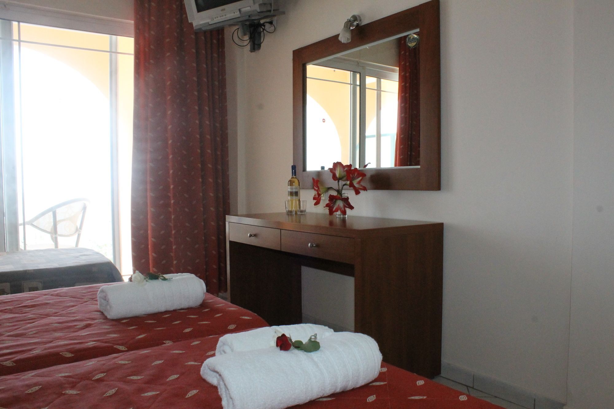 Lido Sofia Apartments Айос-Гордіос Екстер'єр фото